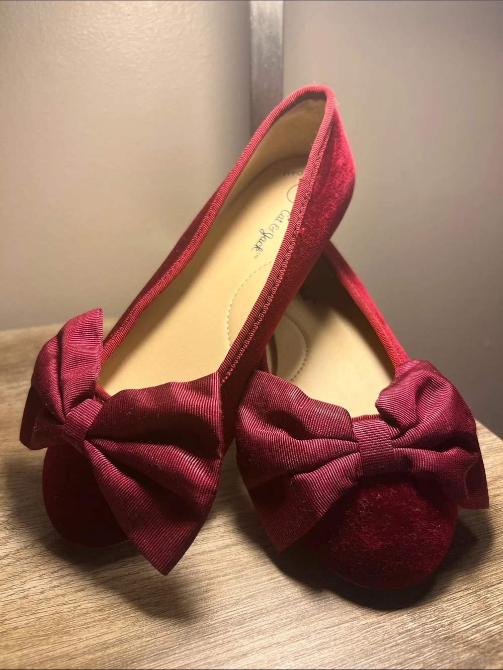 Cat & Jack Red Velvet Bow Ballet Flats for Kids stock (22)